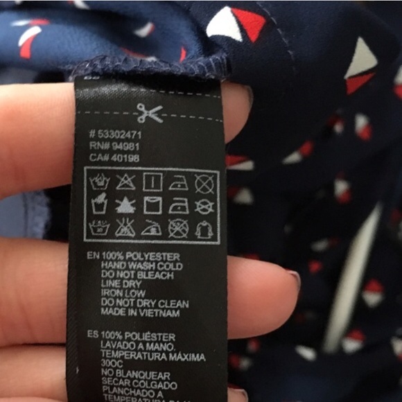 Forever 21 summer navy romper - Picture 6 of 7